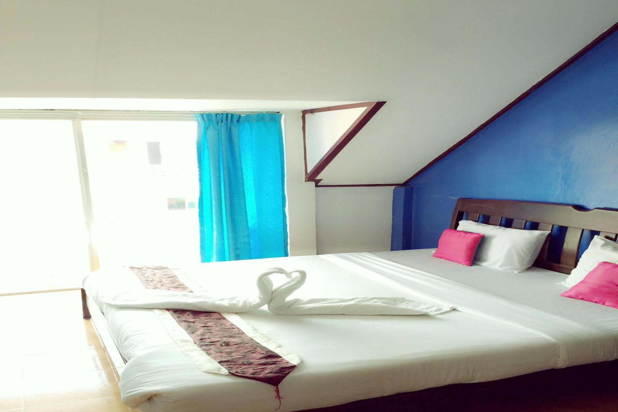 Lalit Guesthouse 2 Cha-Am Bagian luar foto
