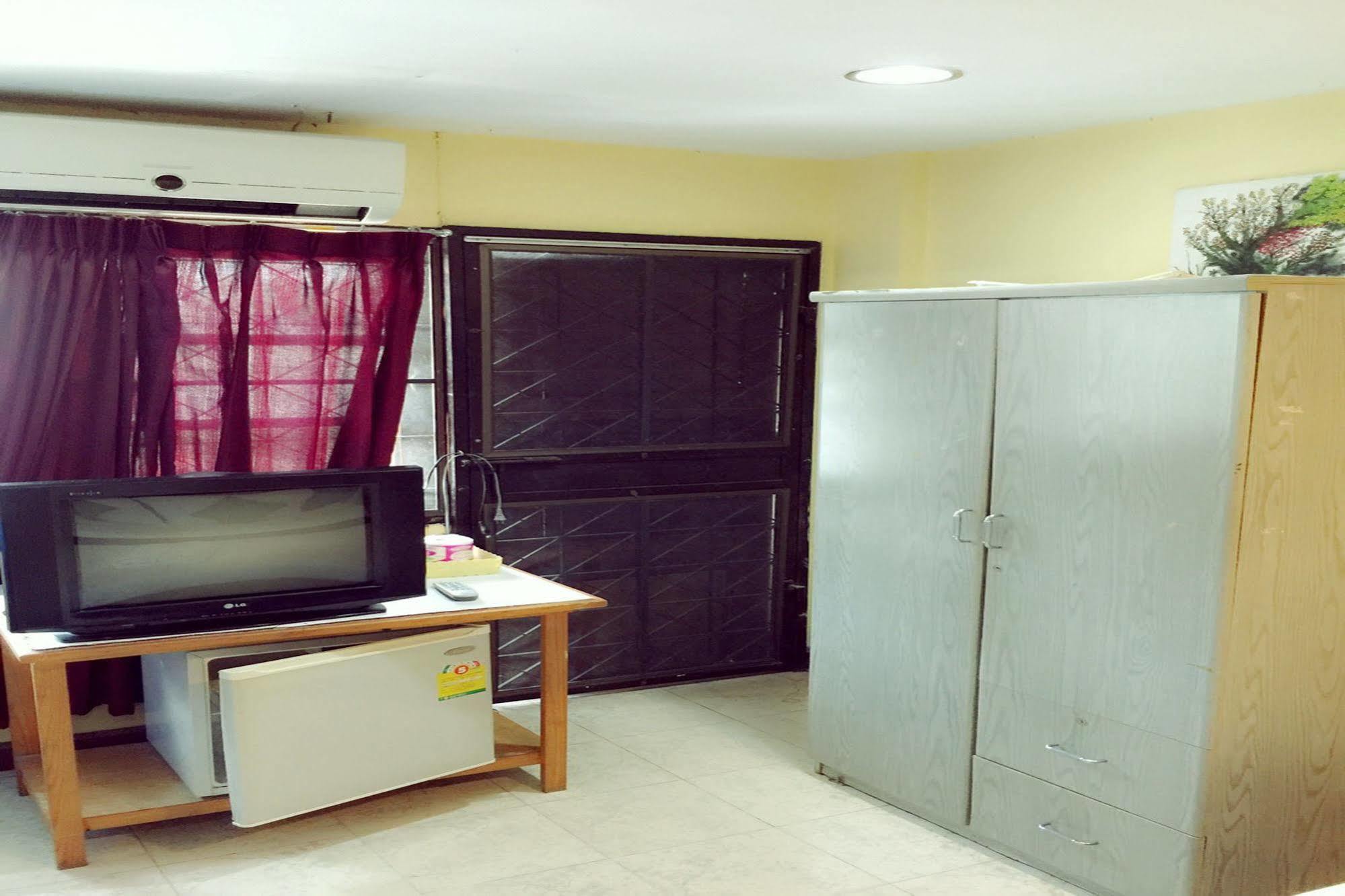 Lalit Guesthouse 2 Cha-Am Bagian luar foto